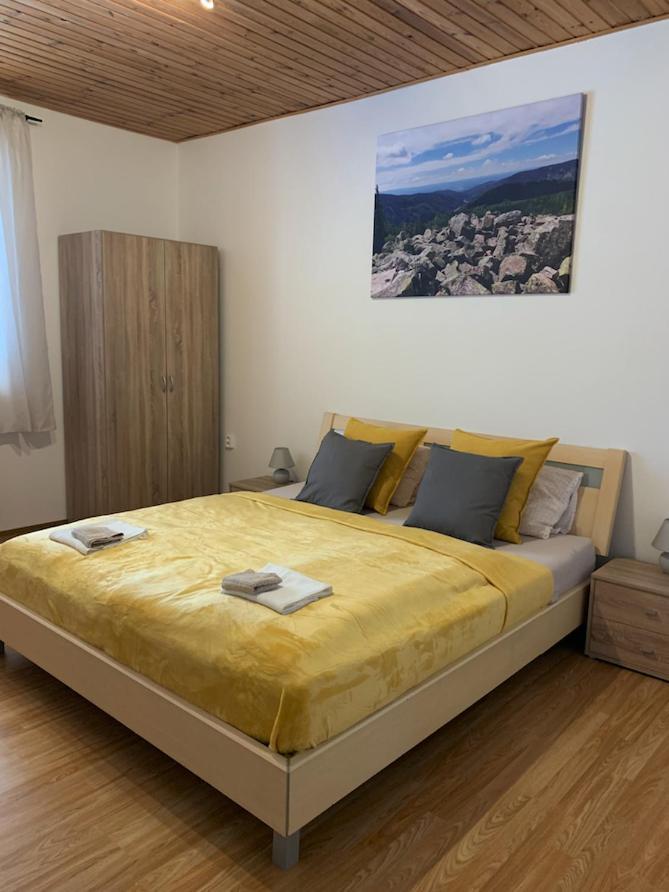U Kubinu Apartment Jachymov Ngoại thất bức ảnh
